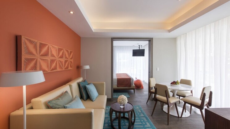 Swank Plunge Pool Suite